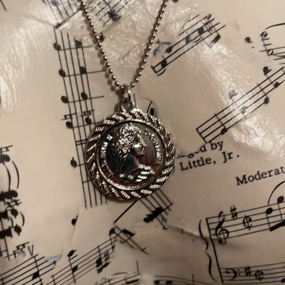 Necklace - Picture 2 of 2